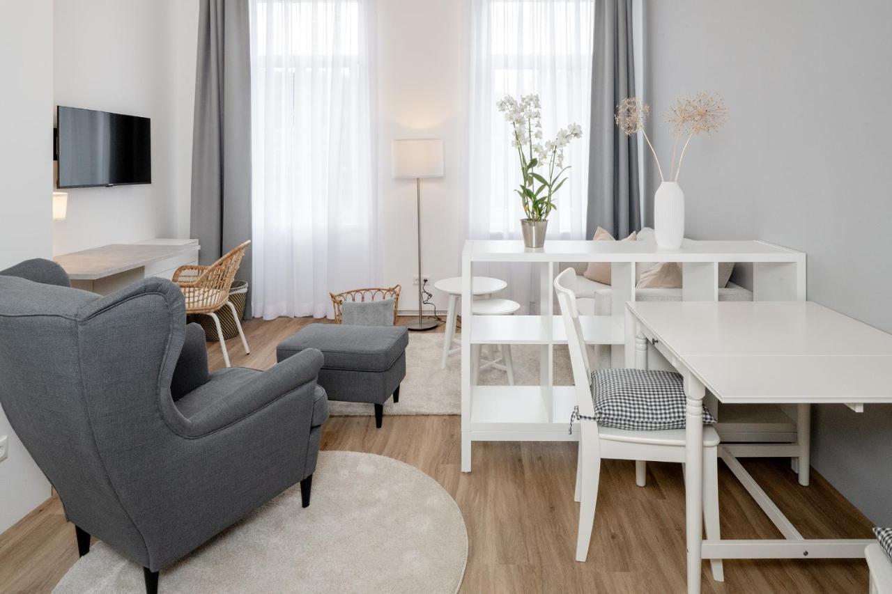 Hotel Markt 5 - Inmitten Der Luebbecker Altstadt, Kostenloser Parkplatz Direkt Am Hotel 뤼베케 외부 사진